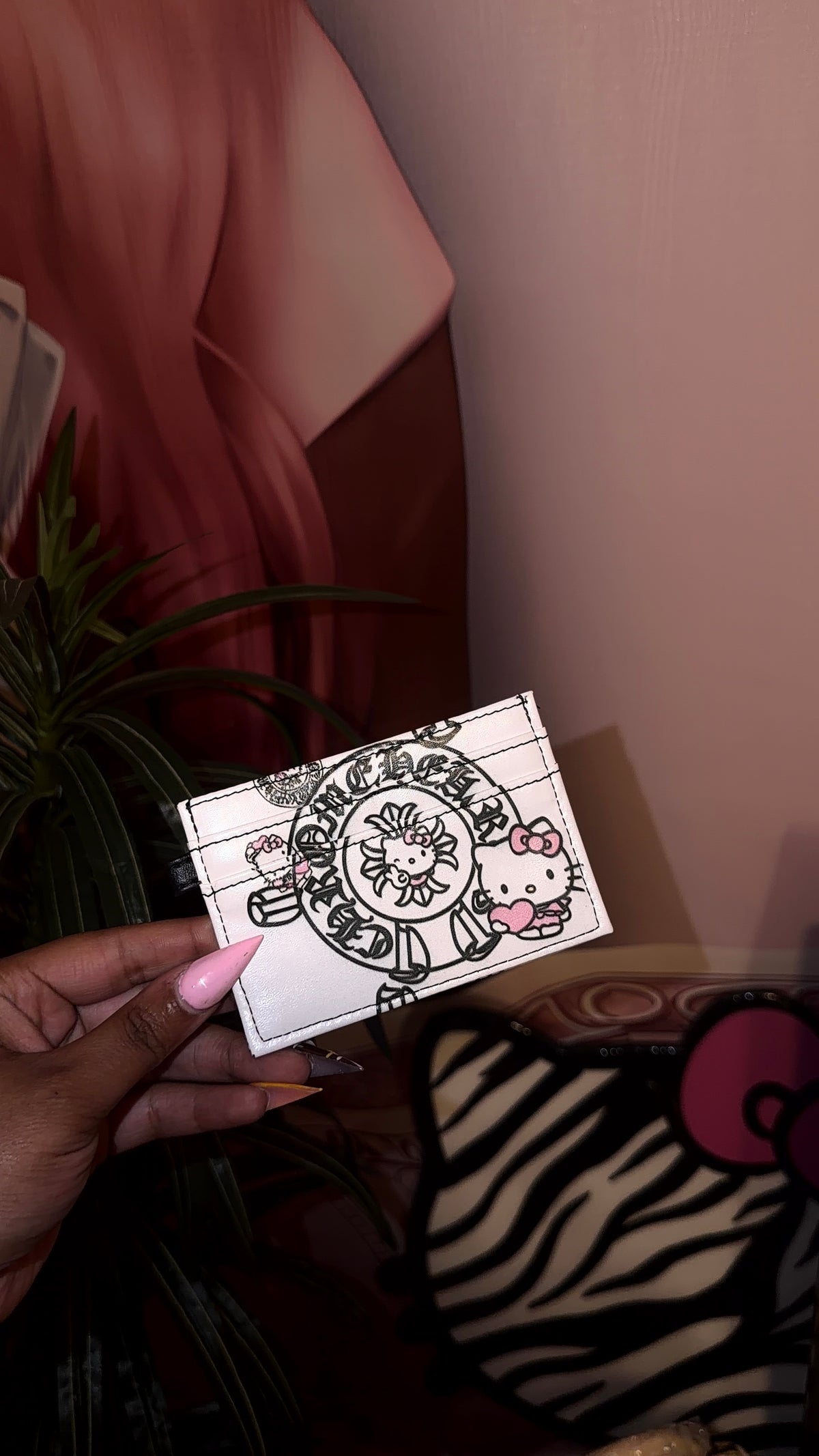 White HK C-HRTS Card Holder